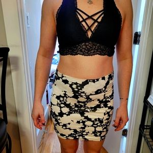 5/$28 Forever 21 Bodycon Skirt S